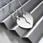 Collier avec moitié de coeurs pour couple 3