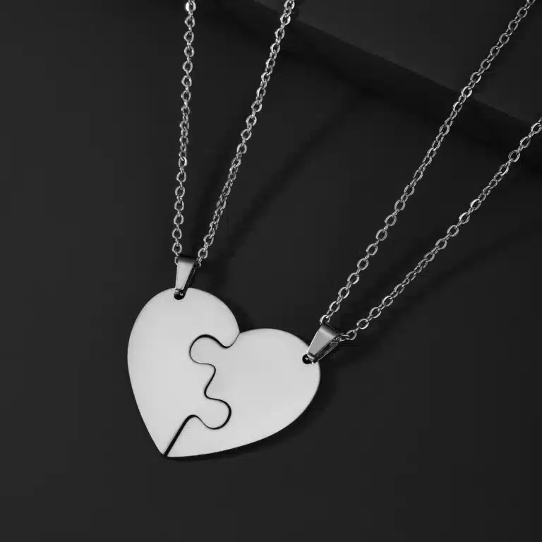 Coeur en deux collier couple 4