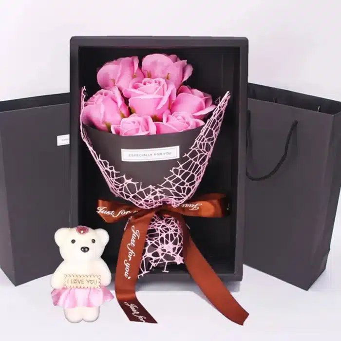 Bouquet de rose éternelle personnalisée 4