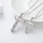 collier pendentif jésus croix couple 1