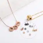 Collier a graver couple 3