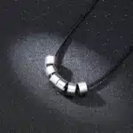 Collier en cuir couple gravé 4