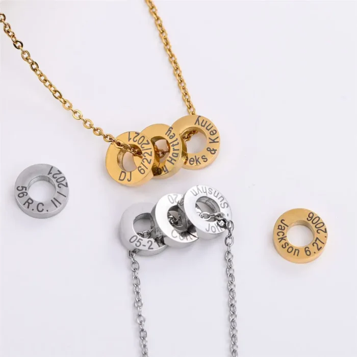 Collier a graver couple 2