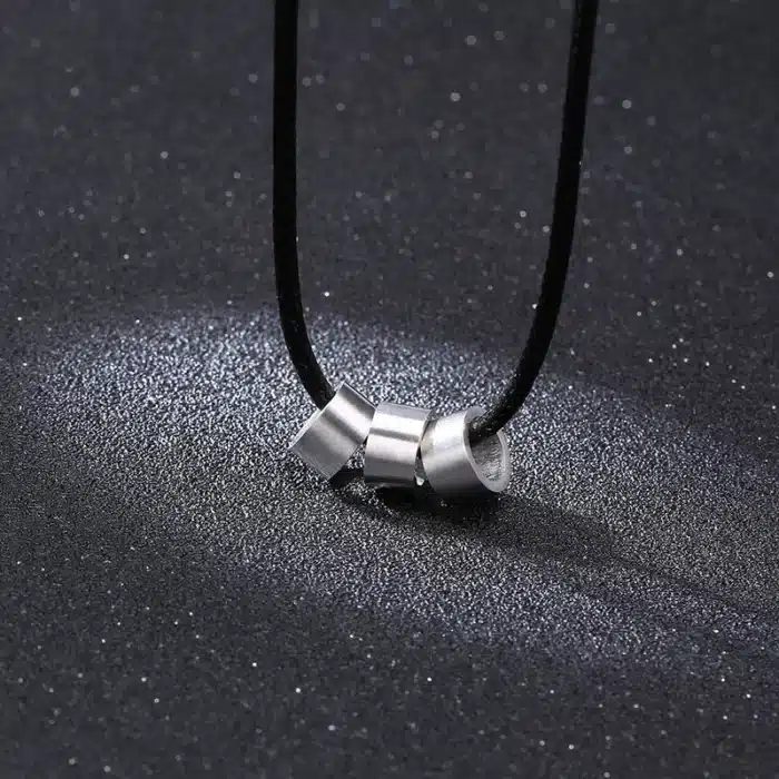 Collier en cuir couple gravé 2