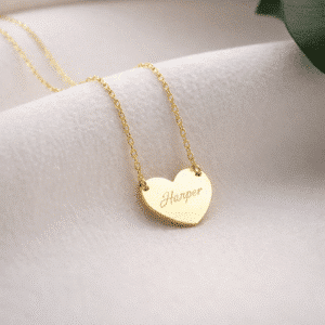 Collier couple gravé