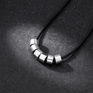 Collier en cuir couple gravé