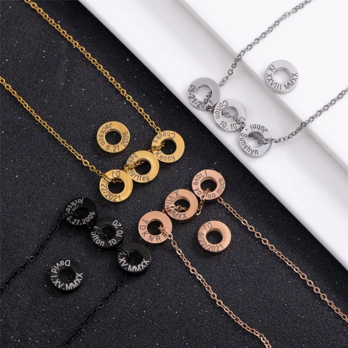 Collier a graver couple 6