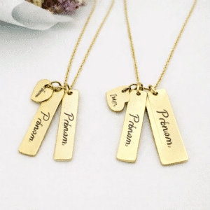 Collier couple gravure