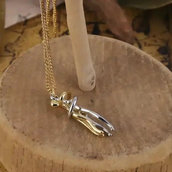 Collier couple enlacé 26