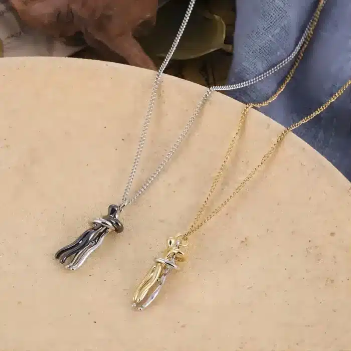 Collier couple enlacé 24