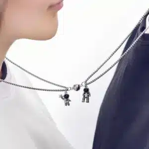 Collier couple astronaute 3