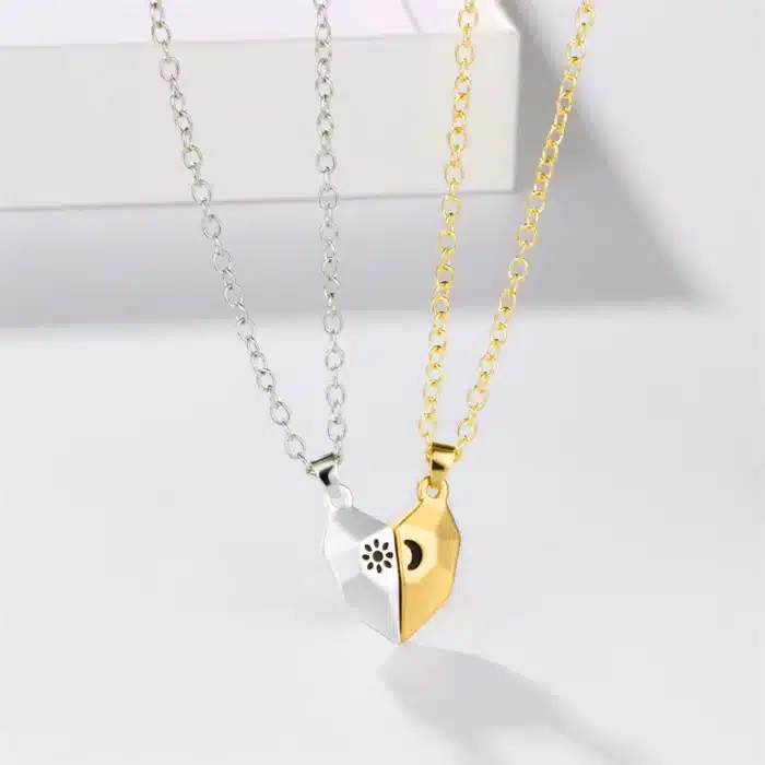 Collier couple longue distance lune 2