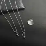 Collier couple astronaute 6
