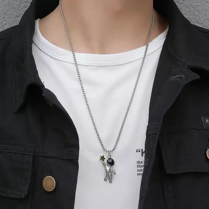 Collier couple astronaute 5