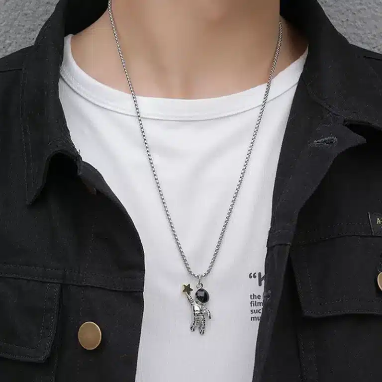 Collier couple astronaute 5