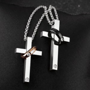 Collier couple croix