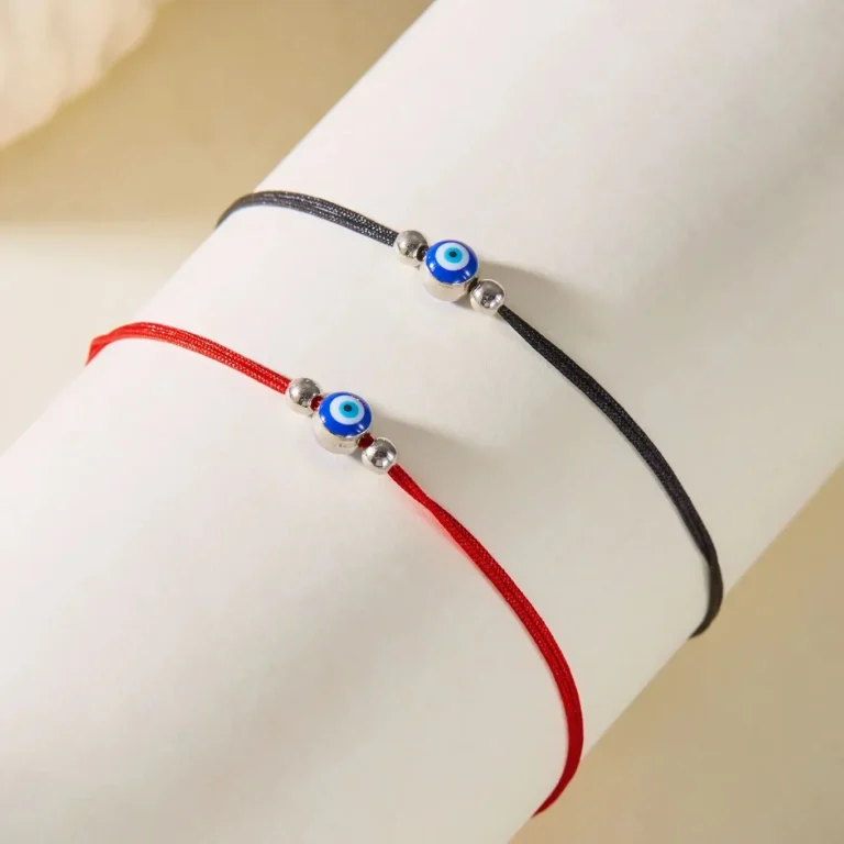 Bracelet couple noir et rouge oeil bleu 1