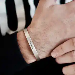 Bracelet couple manchette avec gravure 1