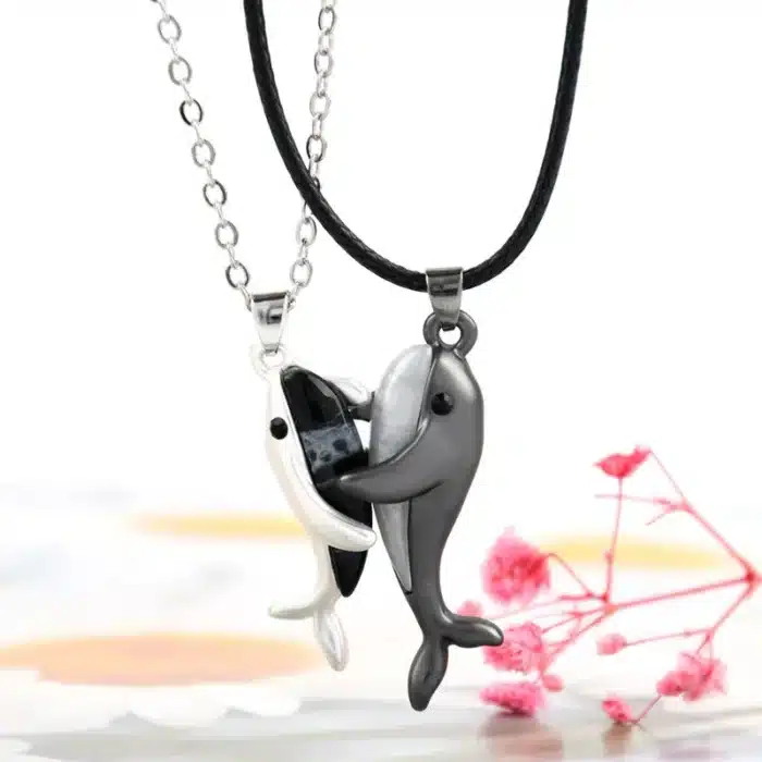 Collier couple baleine 1