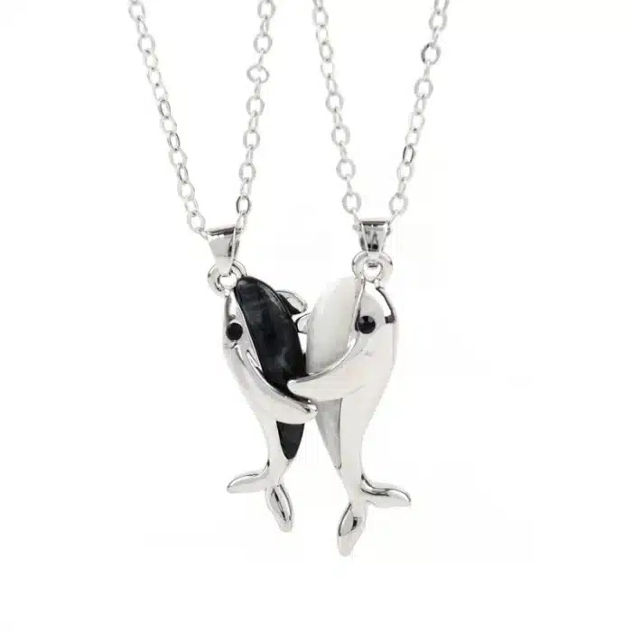 Collier couple baleine 3