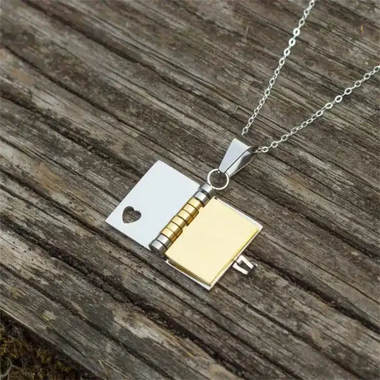 Collier couple personnalisé livre 5