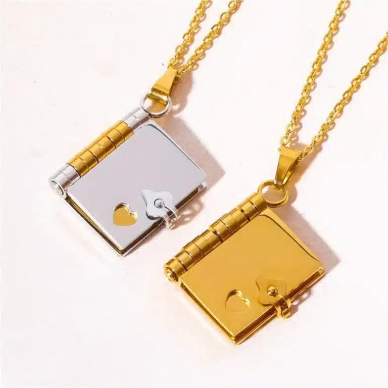 Collier couple personnalisé livre 1