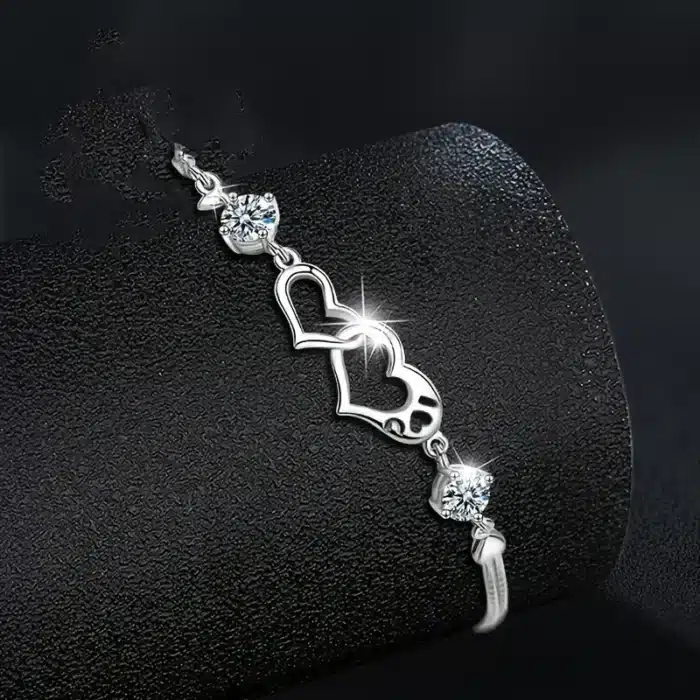 Bracelet double coeur ajouré pour femme 3