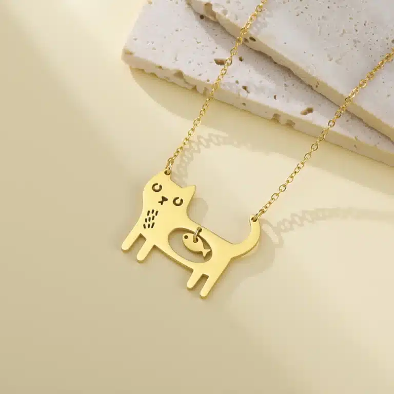 Collier couple chat poisson 5