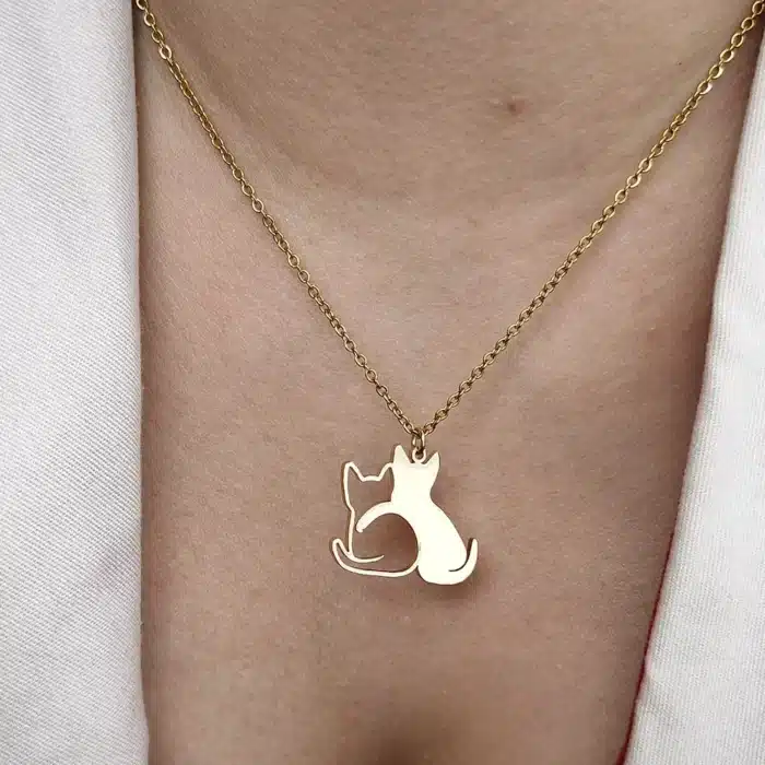 Collier couple chat câlin pour femme 1