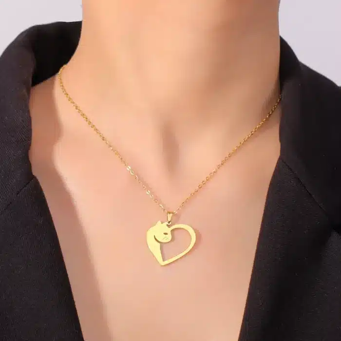 Collier couple chaton en forme de coeur 2