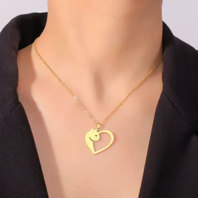 Collier couple chaton en forme de coeur 2