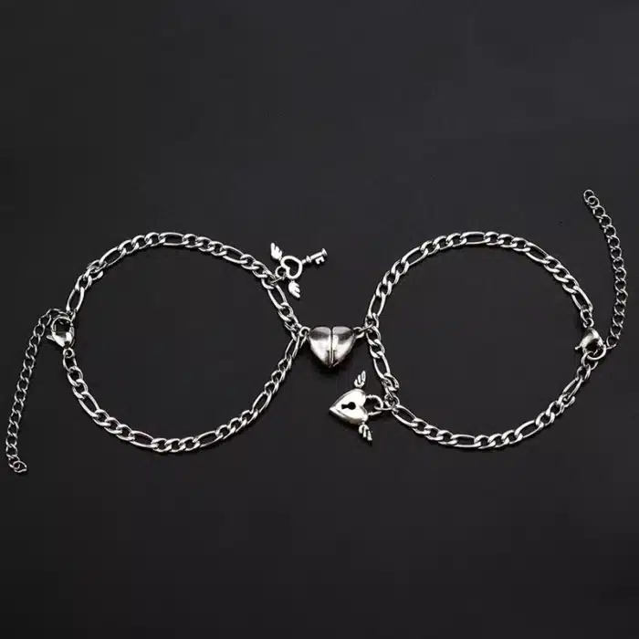 Bracelet couple avec clé aimanté 1