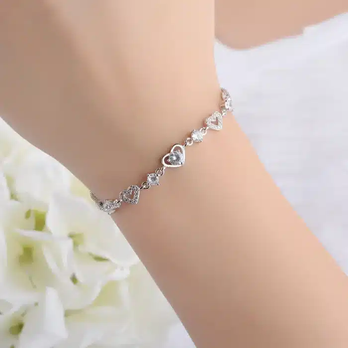 Bracelet coeur argenté pour femme 1
