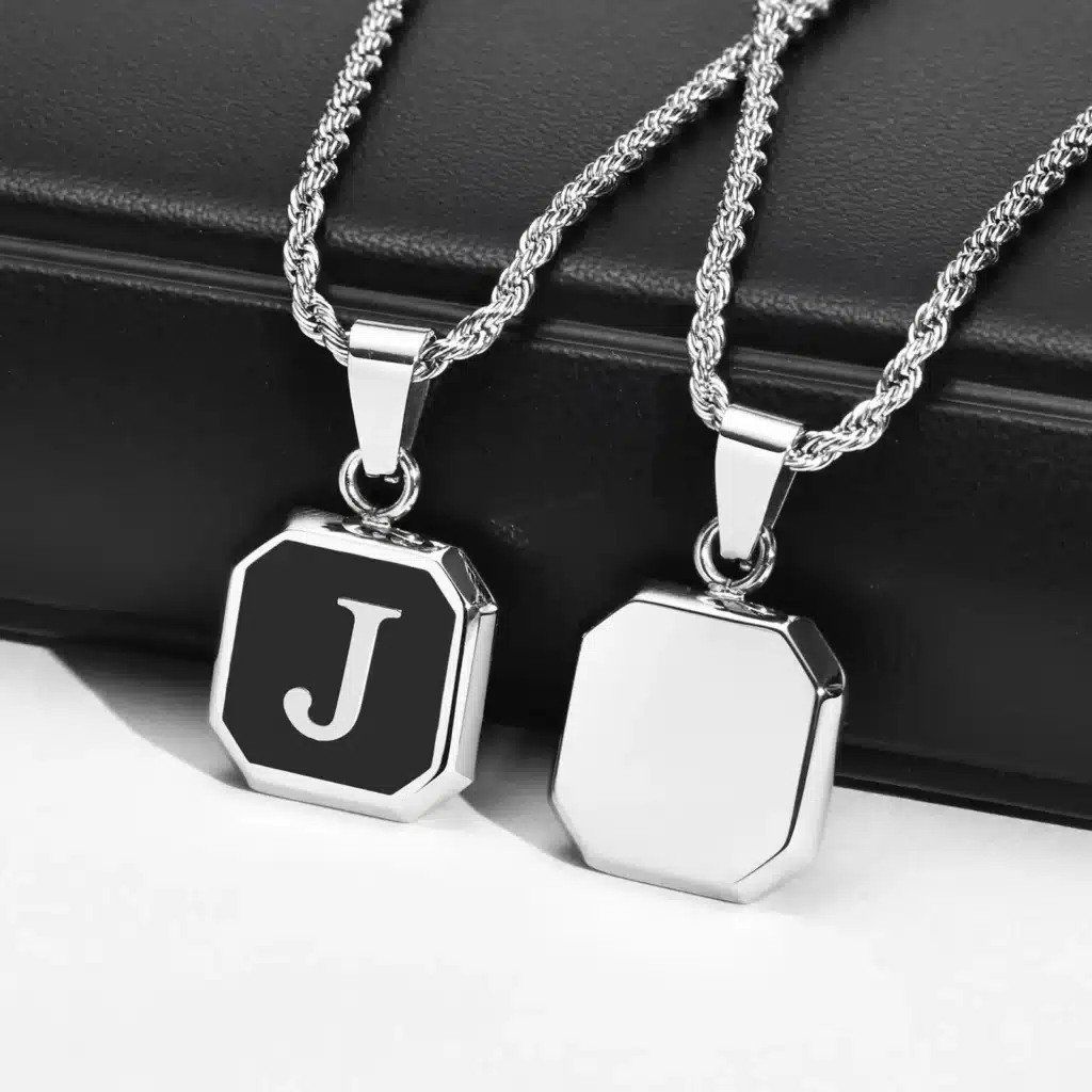 Collier couple initiales noir et argent