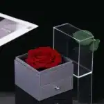 Boite à bijoux rose éternelle avec collier coeur 3