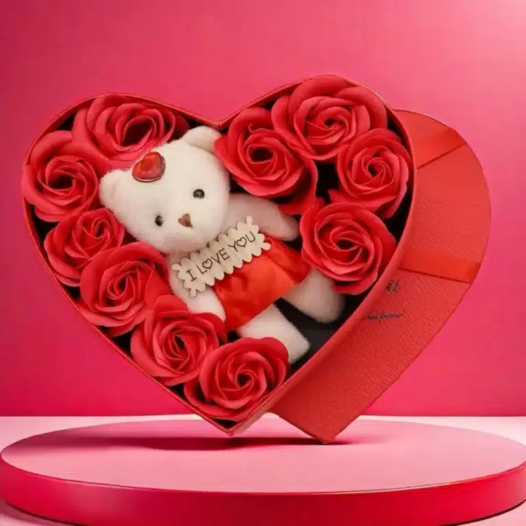 Boite rose éternelle en forme de coeur avec ourson 1