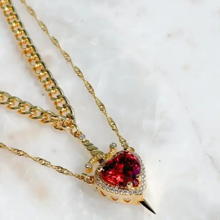 Collier couple femme coeur épée 5