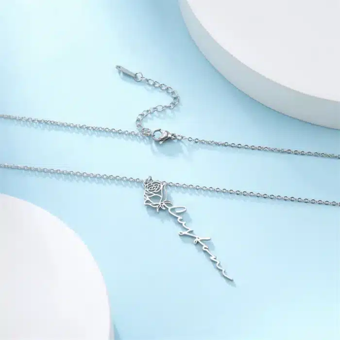 Collier femme personnalisé en forme de rose 5