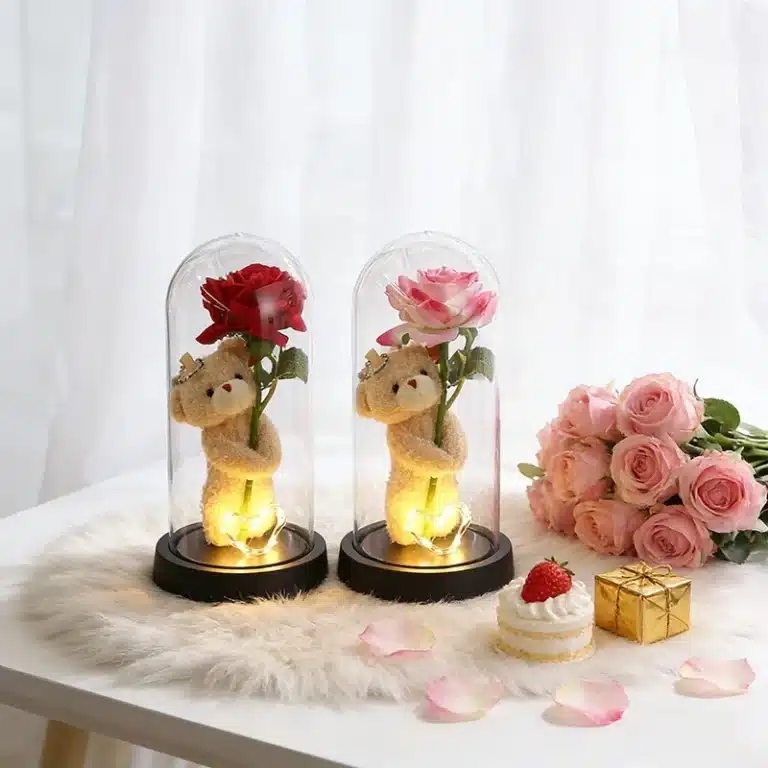 Petit ourson avec rose éternelle lumineuse 1