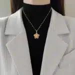 Collier femme fleur anti stress 3