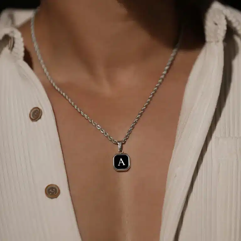 Collier couple initiales noir et argent 2