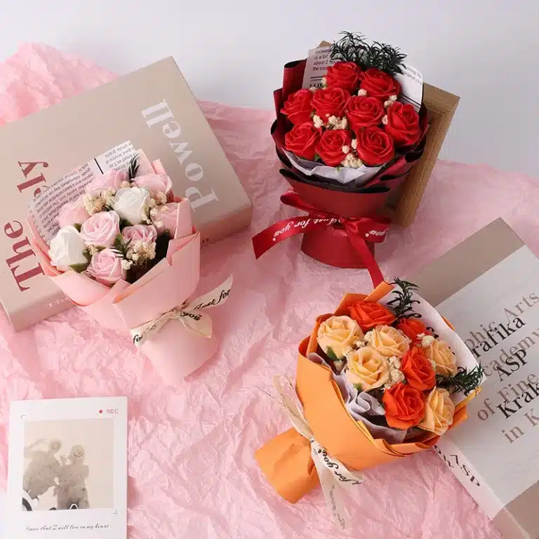 Mini bouquet roses éternelles 2