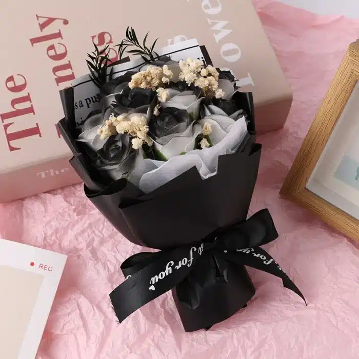 Mini bouquet roses éternelles 4