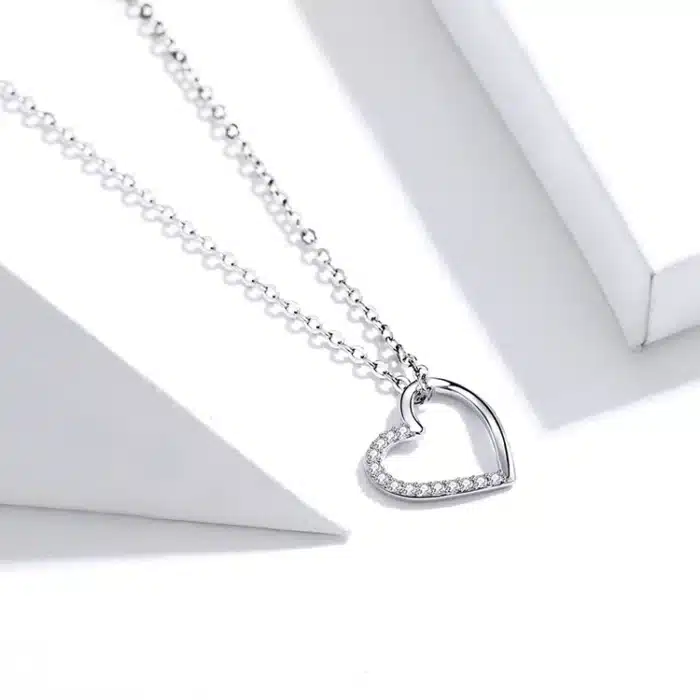 Collier coeur brillant ajouré pour femme 7