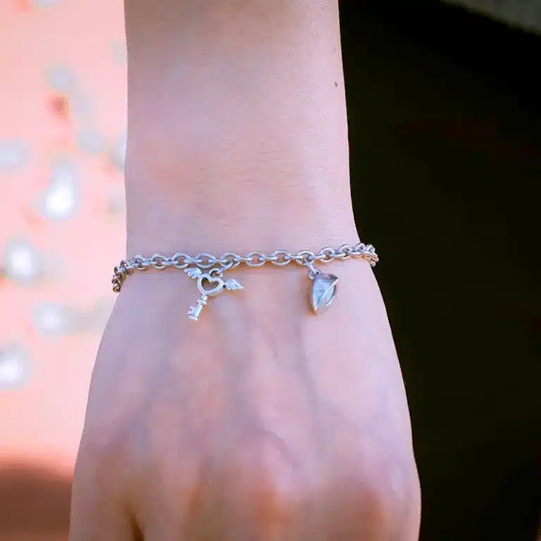 Bracelet couple avec clé aimanté 2