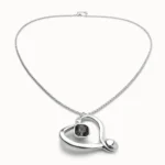 Collier coeur modelé pour femme 4