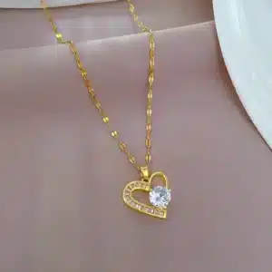 Collier pour femme coeur asymétrique 4