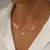 Collier femme personnalisé avec plusieurs prénoms