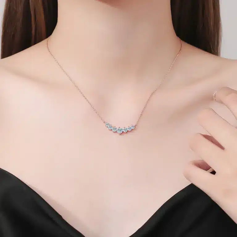 Collier couple femme reine 3