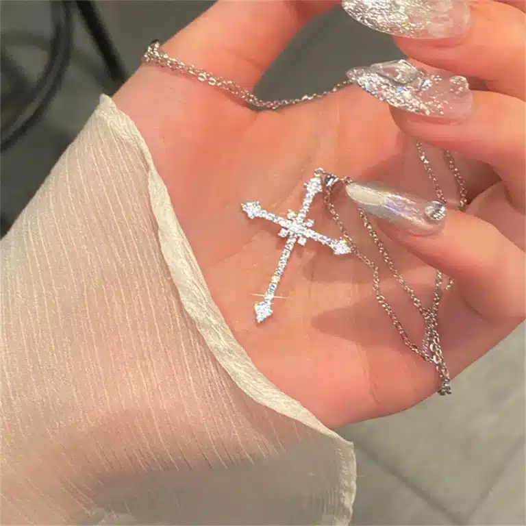 Collier couple croix brillante pour femme 5
